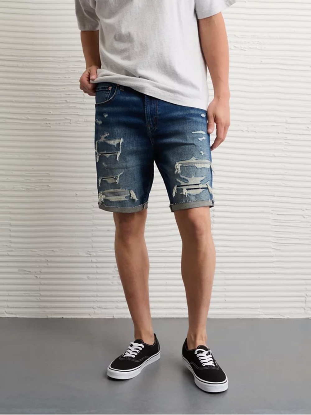 American Eagle AirFlex+ Denim Cutoff Shorts Men’s 33 Medium Wash Raw Hem